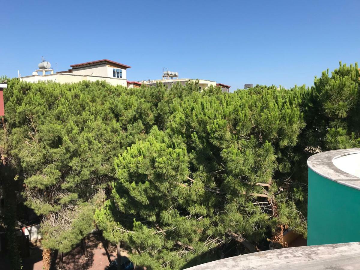 Western Star Hotel Durres Bagian luar foto