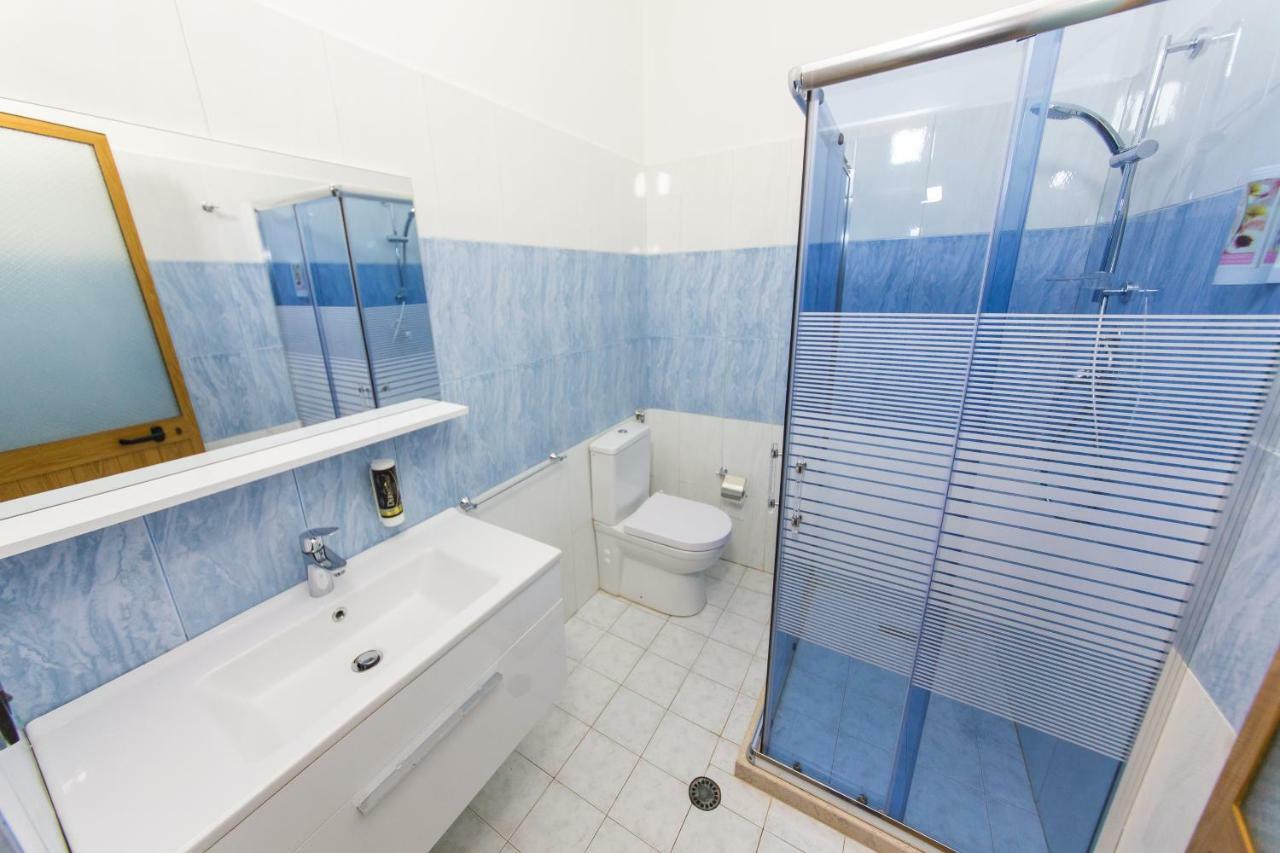 Western Star Hotel Durres Bagian luar foto